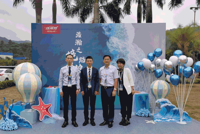 ̤֮ǰС˹2021Ʒl(f)(hu )AM(mn)ɹ