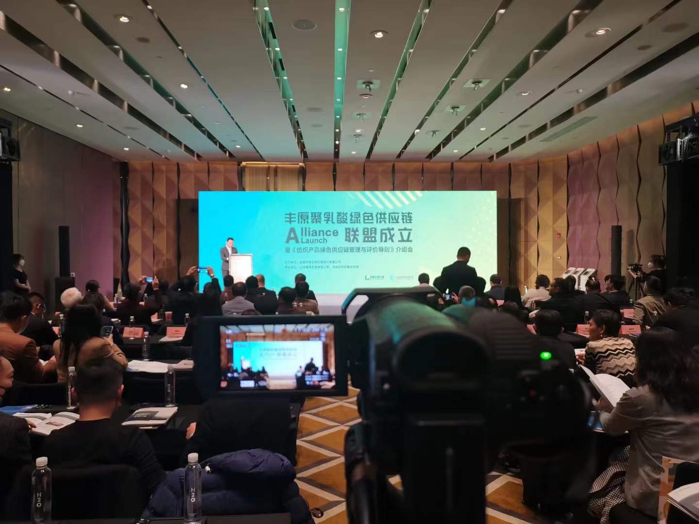 ȫGɫ(lin)˳(dng)xʽߡa(chn)ƷGɫ朹cur(ji)tB(hu )Ϻe