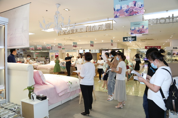 |W(xu)칤ˇ͹żҼuӛ&סϵаl(f)(hu )CieltownĠС2022ﶬӆ؛(hu )ue